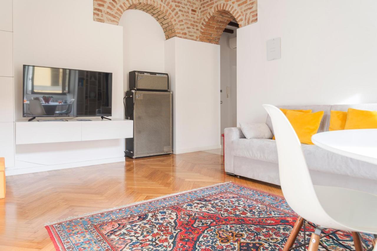 Heart Milan Apartments Duomo Colonne Exterior photo